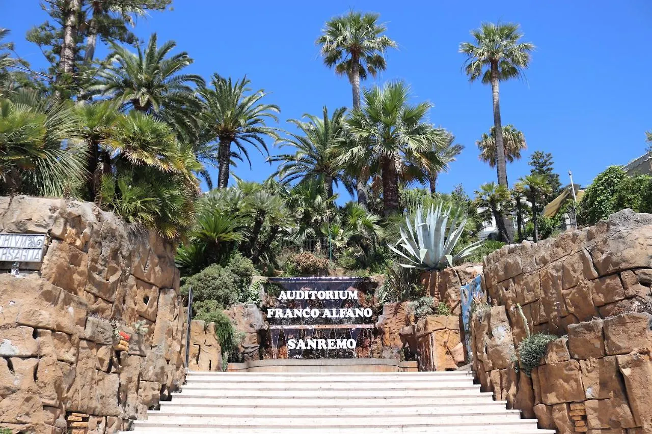 Apartment Ferienwohnung Kadevi Sanremo -Parcheggio Privato Gratuito, Biciclette-