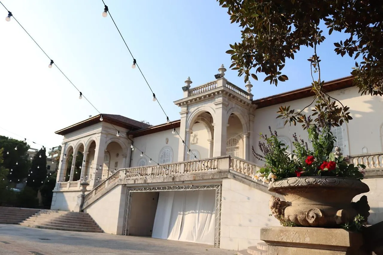 Apartment Ferienwohnung Kadevi Sanremo -Parcheggio Privato Gratuito, Biciclette- Italien