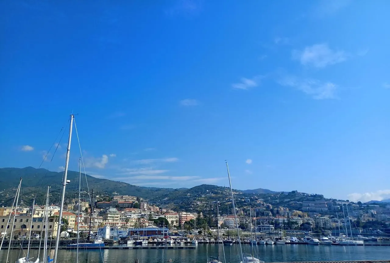 Ferienwohnung Kadevi Sanremo -Parcheggio Privato Gratuito, Biciclette- 0*,