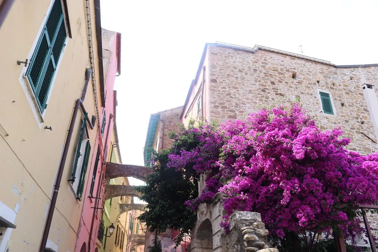 Apartment Ferienwohnung Kadevi Sanremo -Parcheggio Privato Gratuito, Biciclette-