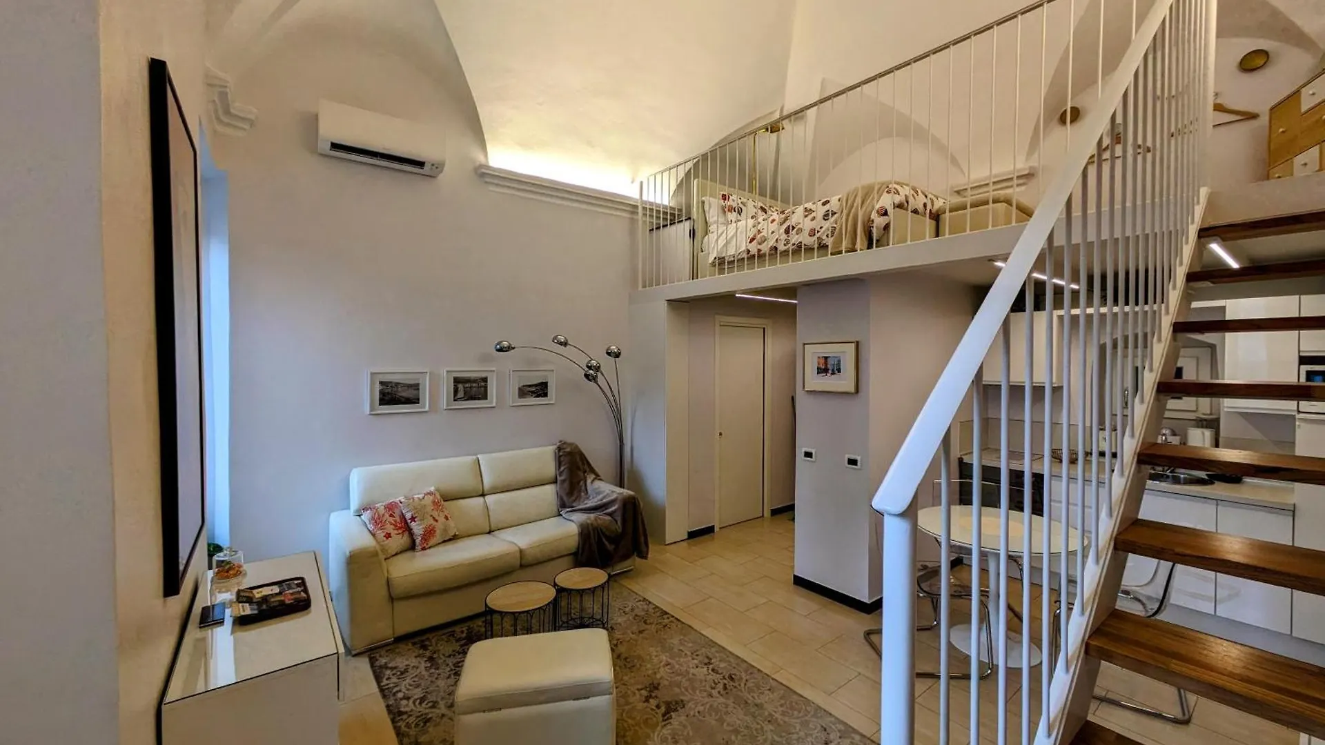 Ferienwohnung Kadevi Sanremo -Parcheggio Privato Gratuito, Biciclette- Italien