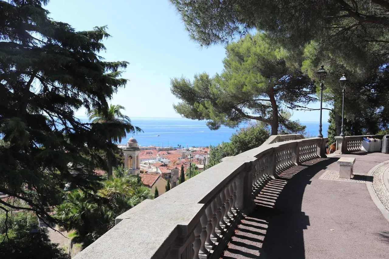 Kadevi Sanremo -Parcheggio Privato Gratuito, Biciclette- Apartment 0*,  Italy