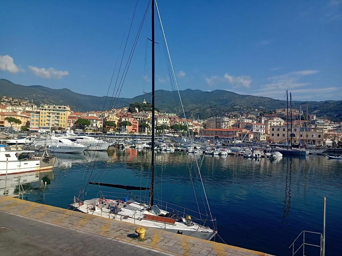 Kadevi Sanremo -Parcheggio Privato Gratuito, Biciclette- Apartment